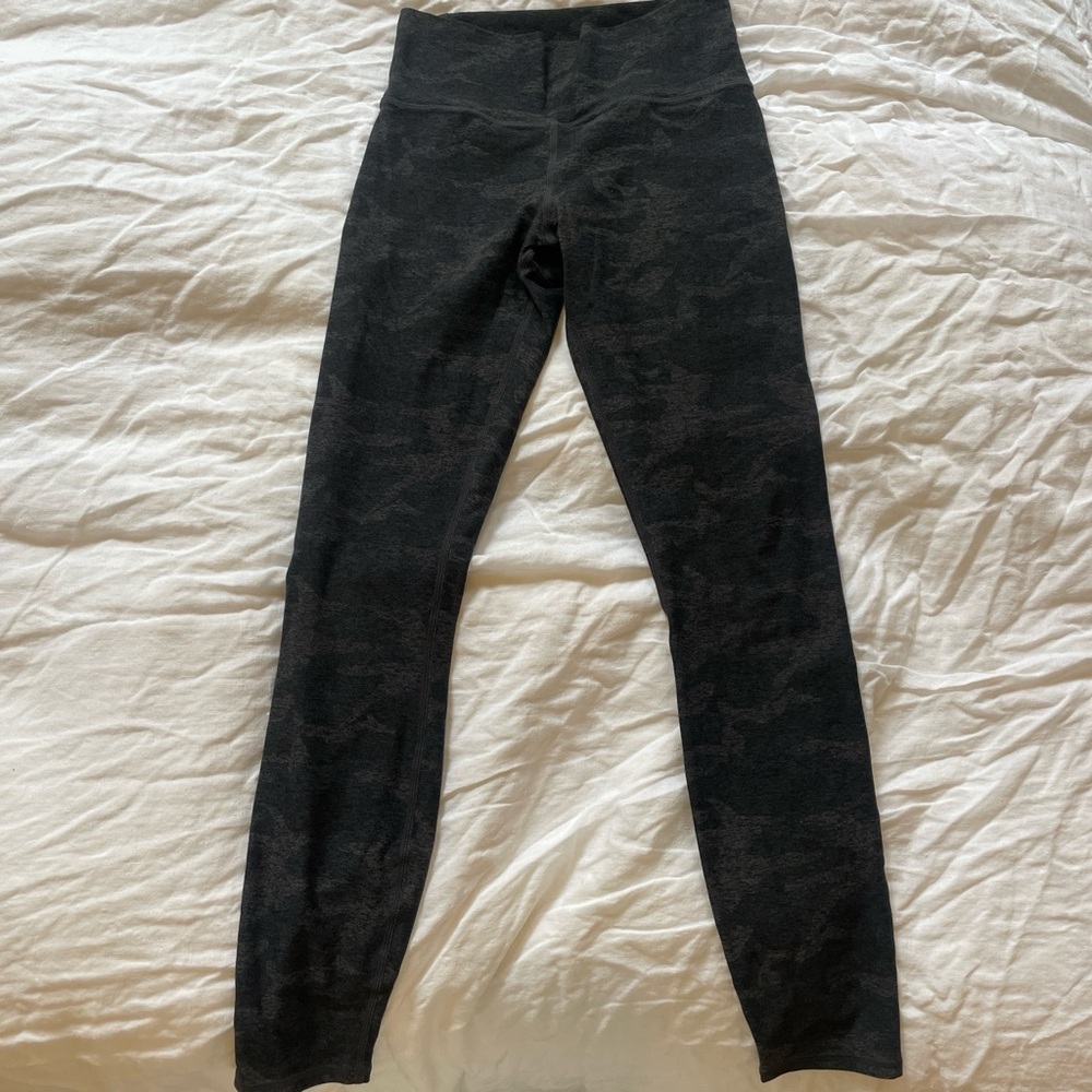 Vuori Black Camouflage Leggings